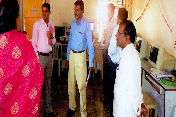 Anjuman Centenary B Ed College campus in Dharwad, Karnataka, India — photo 3