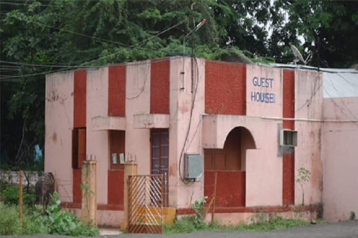 Pratap College campus in Jalgaon, Maharashtra, India — photo 5