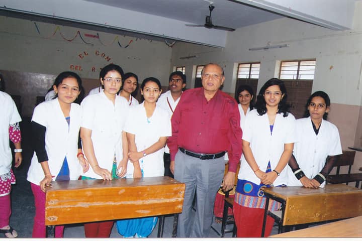 Gandhi Natha Rangaji Homoeopathic Medical College campus in Solapur, Maharashtra, India — photo 5