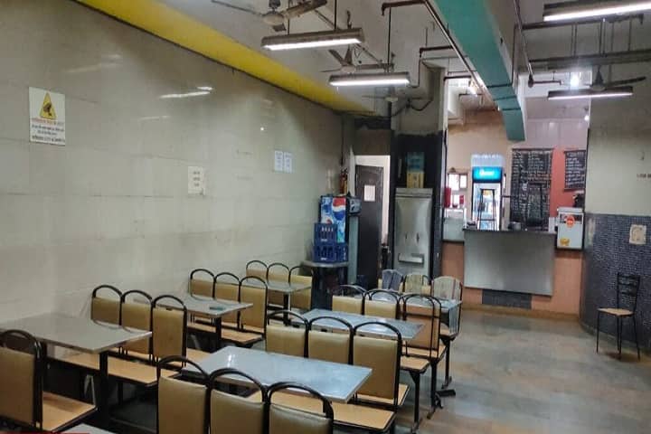 Guru Nanak College of Arts campus in Mumbai, Maharashtra, India — photo 4