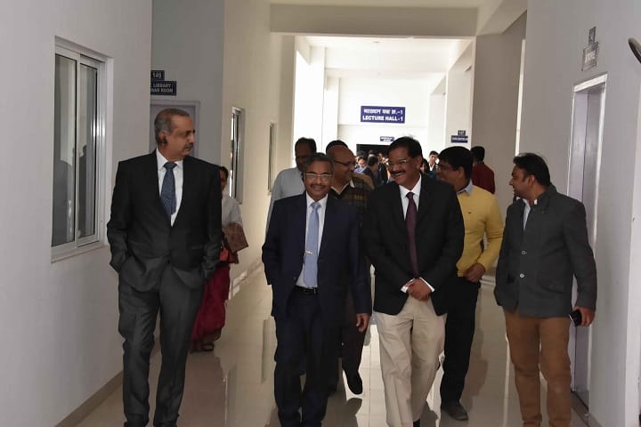 Atal Bihari Vajpayee Government Medical College campus in Vidisha, Madhya Pradesh, India — photo 2