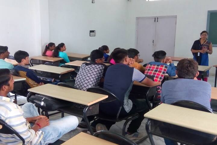 Ratnamani College of Pharmacy campus in Becharaji, Gujarat, India — photo 2