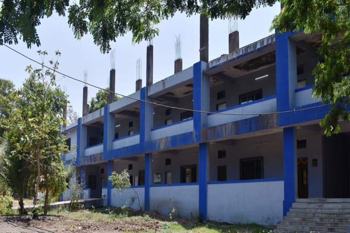 Ambikabai Jadhav Mahila Mahavidyalaya campus in Thane, Maharashtra, India — photo 3