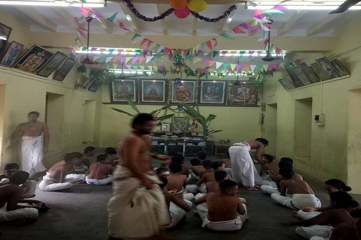 Sri Ahobila Math Adarsh Sanskrit Mahavidyalaya campus in Chengalpattu, Tamil Nadu, India — photo 4