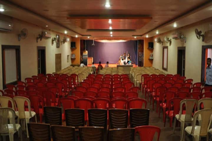RE Society's RP Gogate College of Arts and Science and RV Jogalekar College of Commerce campus in Ratnagiri, Maharashtra, India — photo 6