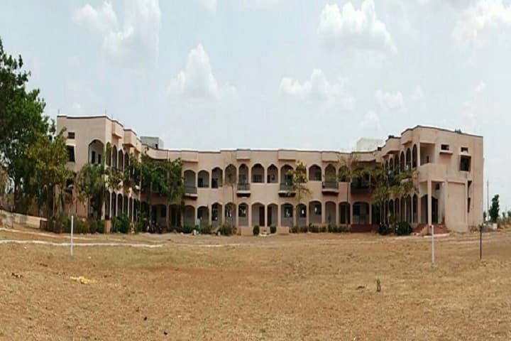 Indira Gandhi Kala Mahavidyalaya campus in Ralegaon, Maharashtra, India — photo 1