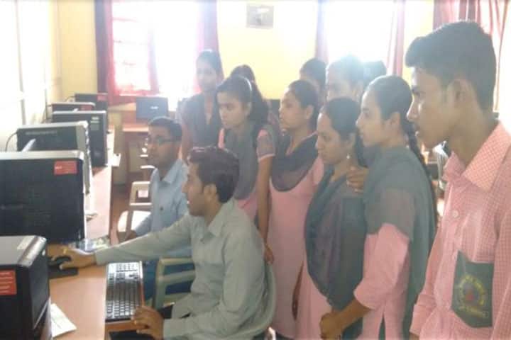 DAV Velankar College of Commerce campus in Solapur, Maharashtra, India — photo 4