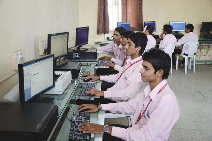 Rajarshi Shahu Polytechnic campus in Nashik, Maharashtra, India — photo 3