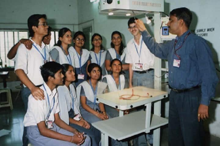 Vidya Prasarak Mandal's College of Engineering campus in Thane, Maharashtra, India — photo 6