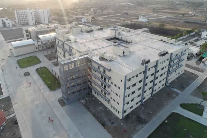 GMC Ratlam campus in Ratlam, Madhya Pradesh, India — photo 1