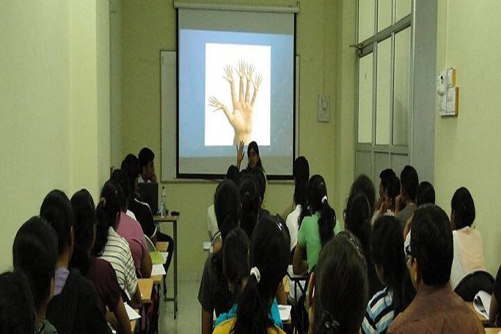 Progressive Education Societys  Modern College of Physiotherapy campus in Pune, Maharashtra, India — photo 5