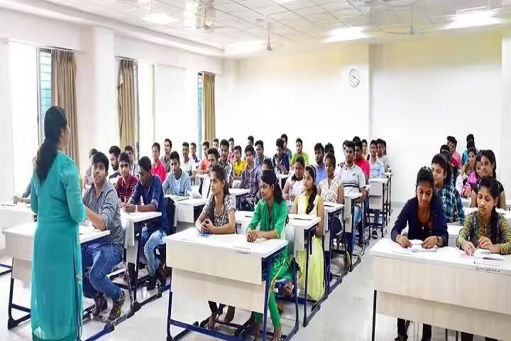 Government College of Commerce and Economics campus in Margao, Goa, India — photo 4