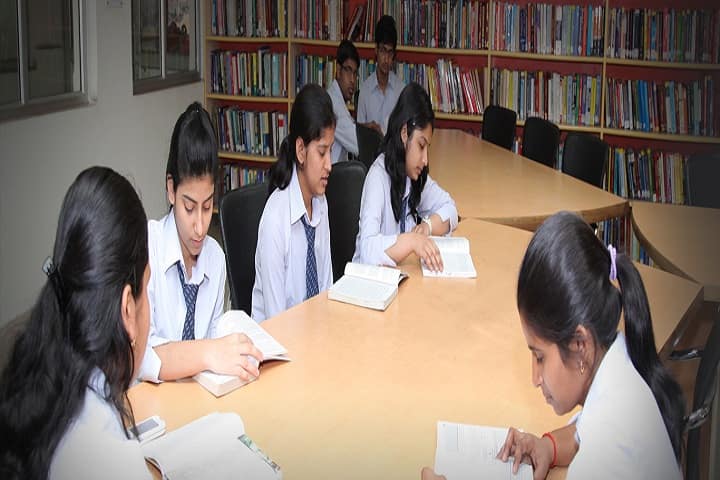 Greater Noida Institute of Technology MCA campus in Greater Noida, Uttar Pradesh, India — photo 4