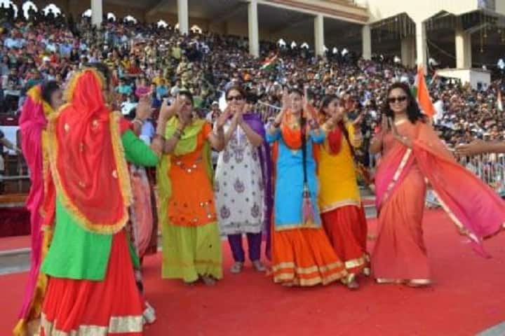 Shri Raghunath Girls College campus in Amritsar, Punjab, India — photo 1