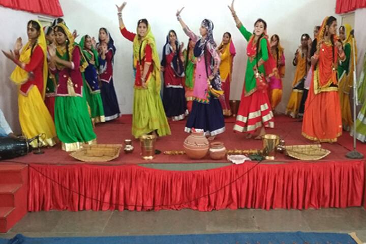 Shri Raghunath Girls College campus in Amritsar, Punjab, India — photo 5