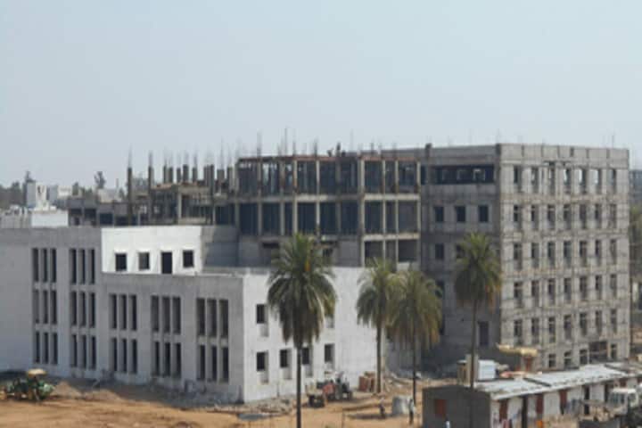Chhindwara Institute of Medical Sciences campus in Chhindwara, Madhya Pradesh, India — photo 1