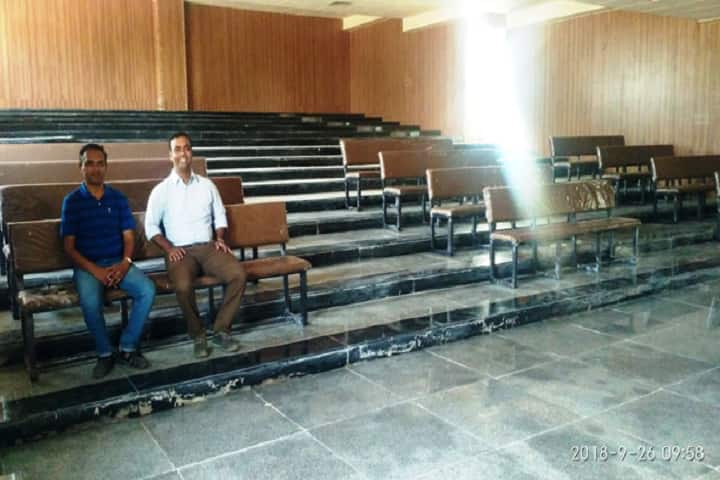 Chhindwara Institute of Medical Sciences campus in Chhindwara, Madhya Pradesh, India — photo 2