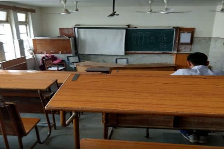 Gandhi Medical College campus in Bhopal, Madhya Pradesh, India — photo 2