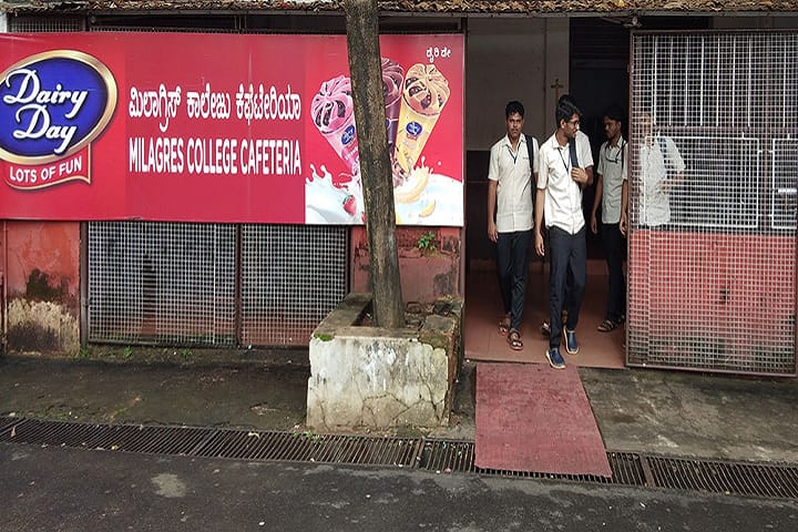 Milagres College campus in Mangalore, Karnataka, India — photo 6