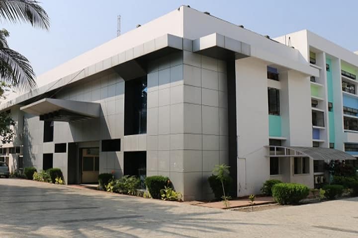 Shri Krishna Educational and Cultural Mandal's College of Architecture campus in Jalgaon, Maharashtra, India — photo 1