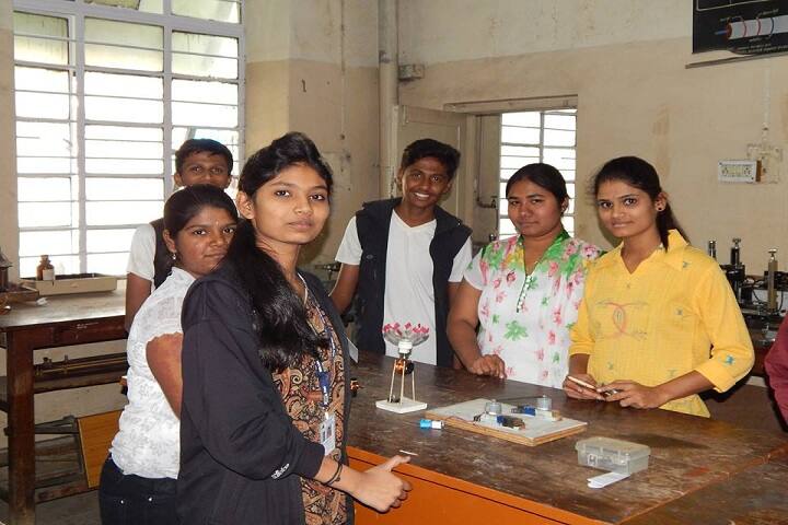 MES Abasaheb Garware College campus in Pune, Maharashtra, India — photo 4
