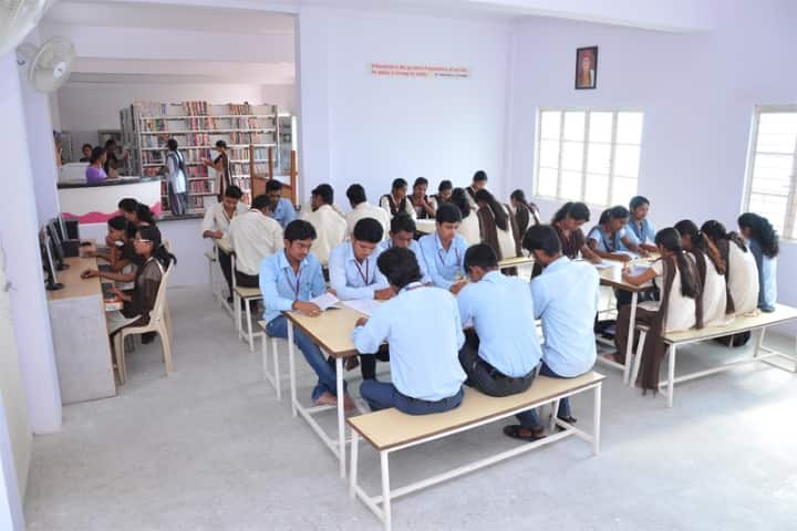 Mahatma Jyotiba Fule Mahavidyalaya campus in Amravati, Maharashtra, India — photo 5
