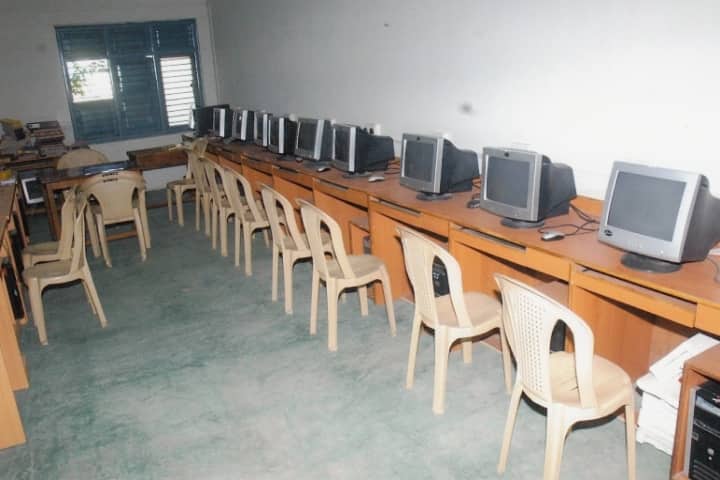 Gunjahalli Hire Nagappa College of Commerce campus in Gangavathi, Karnataka, India — photo 4