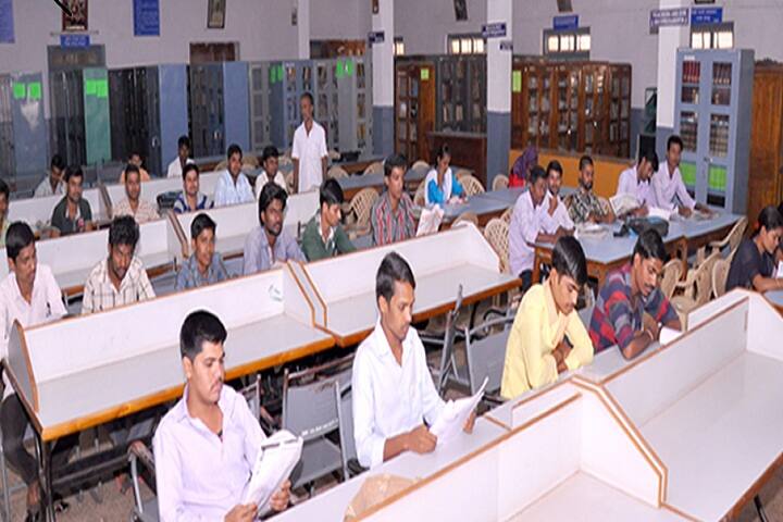 BVV Sangha's Basaveshwar Arts College campus in Bagalkot, Karnataka, India — photo 6