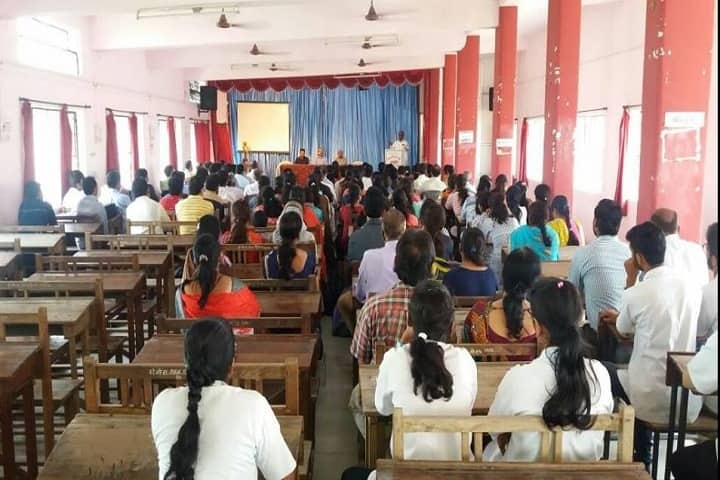 Seth G R Ayurved College campus in Solapur, Maharashtra, India — photo 2