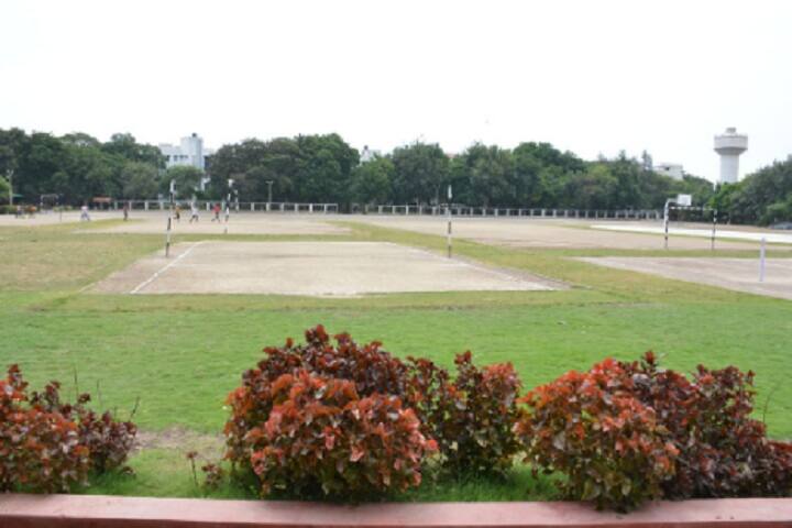 Shree Tulsibhai Ranchhodbhai Tanti M Sc IT and CA Mahila College campus in Amreli, Gujarat, India — photo 4