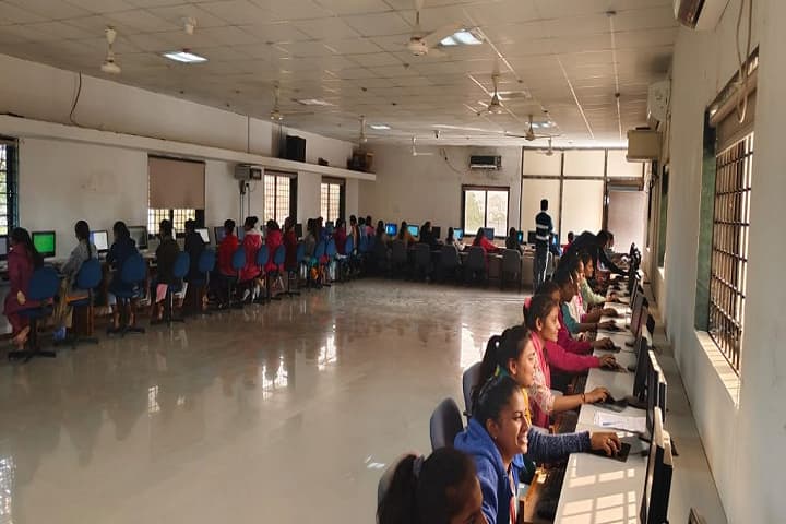 Soorajba College of Education, Kadi campus in Kadi, Gujarat, India