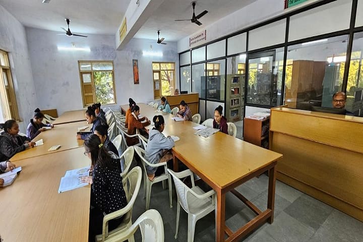 Soorajba College of Education campus in Kadi, Gujarat, India — photo 3