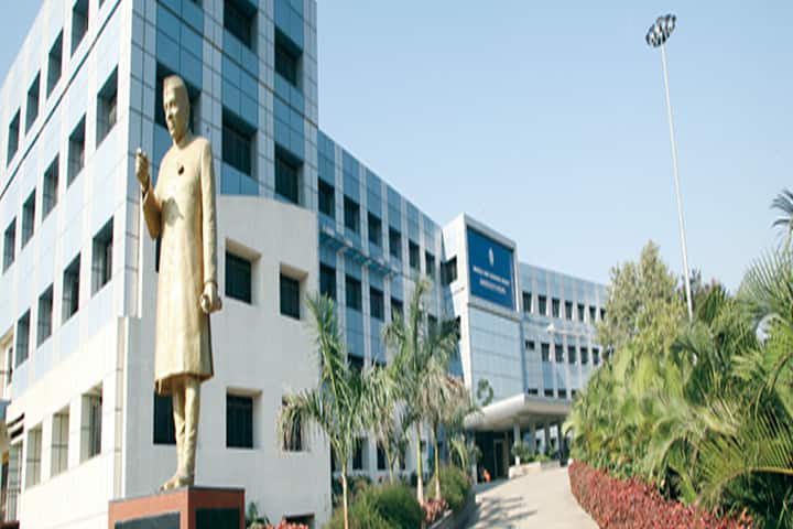 Institute of Science and Technology, Jawaharlal Nehru Technological University, Hyderabad campus in Hyderabad, Telangana, India