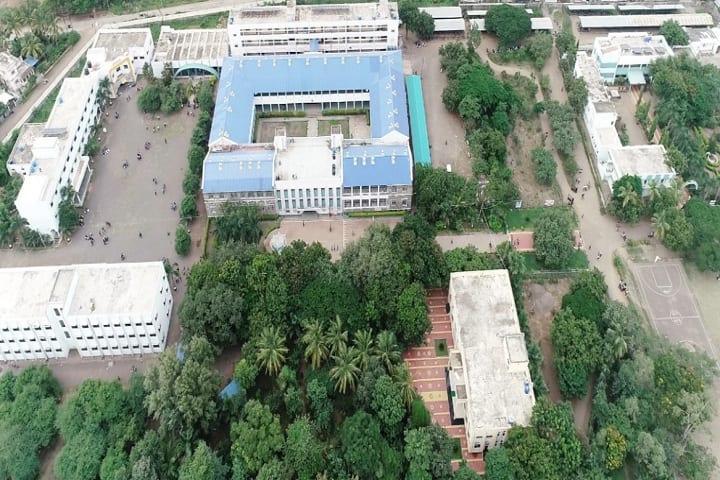 RB Narayanrao Borawake College campus in Shrirampur, Maharashtra, India — photo 1