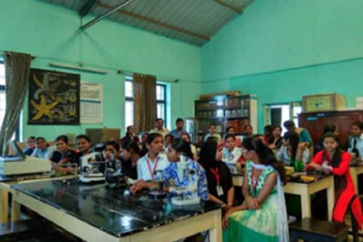 RB Narayanrao Borawake College campus in Shrirampur, Maharashtra, India — photo 4