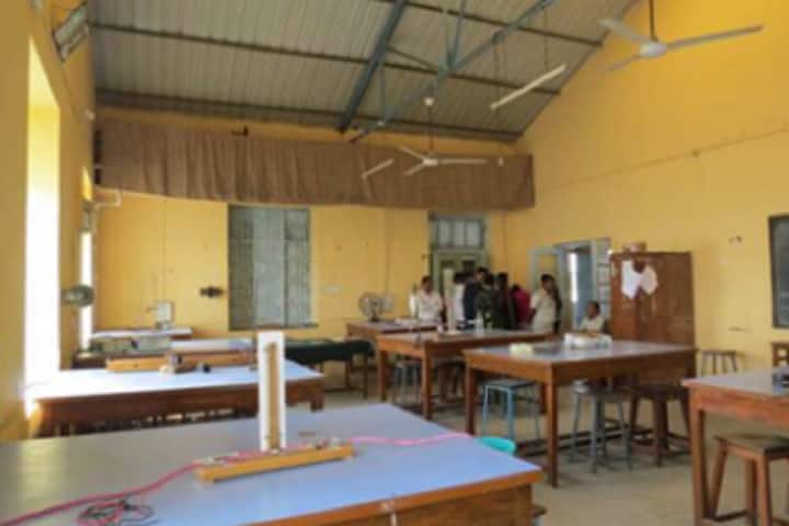 RB Narayanrao Borawake College campus in Shrirampur, Maharashtra, India — photo 5