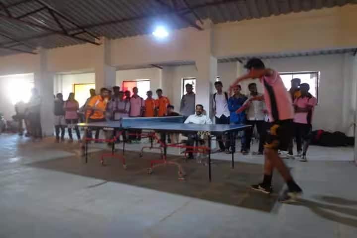 Amdar Shashikant Shinde Mahavidyalaya campus in Satara, Maharashtra, India — photo 4