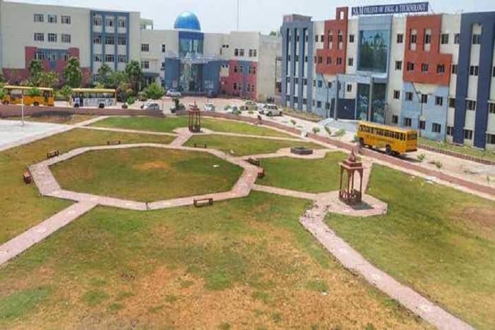 Sardar Ajeet Singh Memorial College campus in Bhopal, Madhya Pradesh, India — photo 1