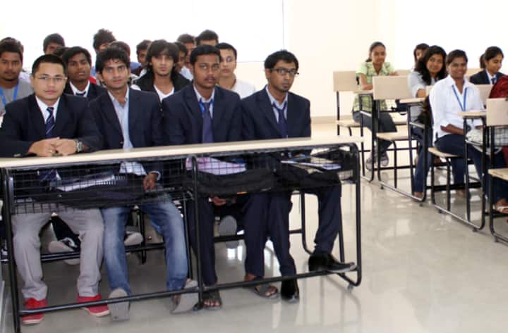Reva First Grade College campus in Bangalore, Karnataka, India — photo 3