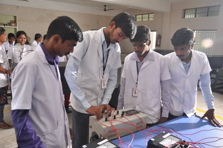 Shri Krishnaa College of Engineering and Technology campus in Mannadipet, Puducherry, India — photo 5