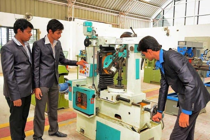 AAA College of Engineering and Technology campus in Virudhunagar, Tamil Nadu, India — photo 2