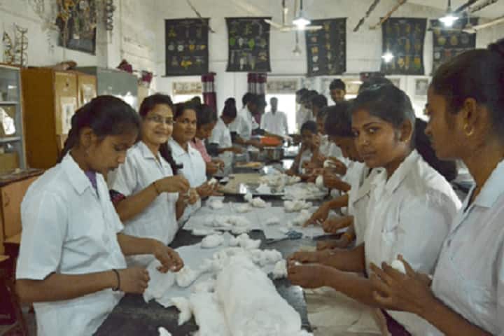Shri Shiv Chhatrapati College campus in Junnar, Maharashtra, India — photo 3