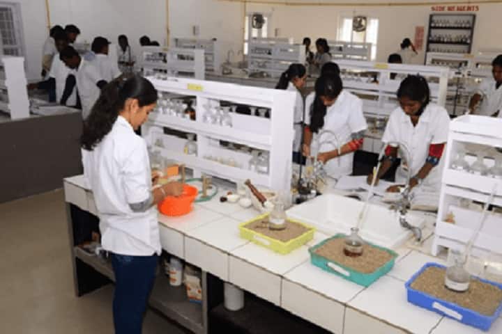 Shri Shiv Chhatrapati College campus in Junnar, Maharashtra, India — photo 4