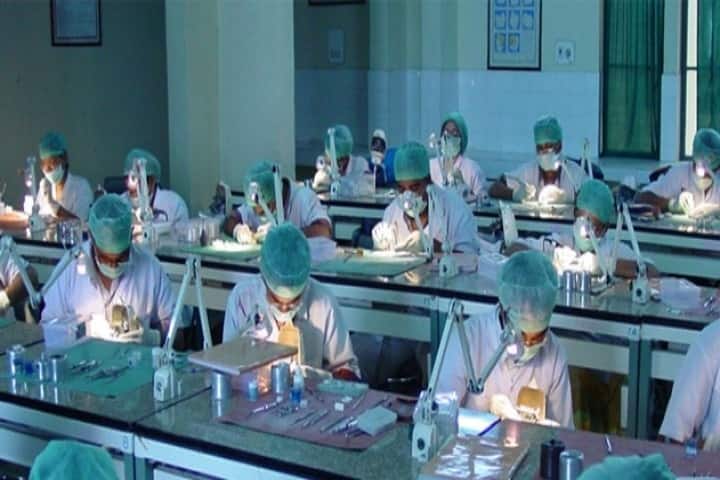 PMNM Dental College and Hospital campus in Bagalkot, Karnataka, India — photo 3