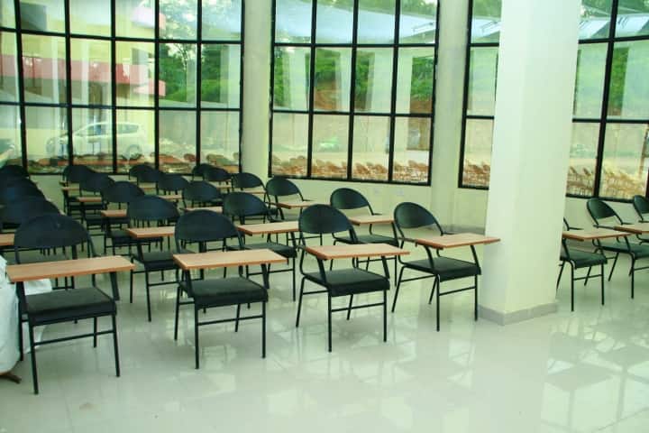 Mount Zion Medical College Hospital campus in Adoor, Kerala, India — photo 2