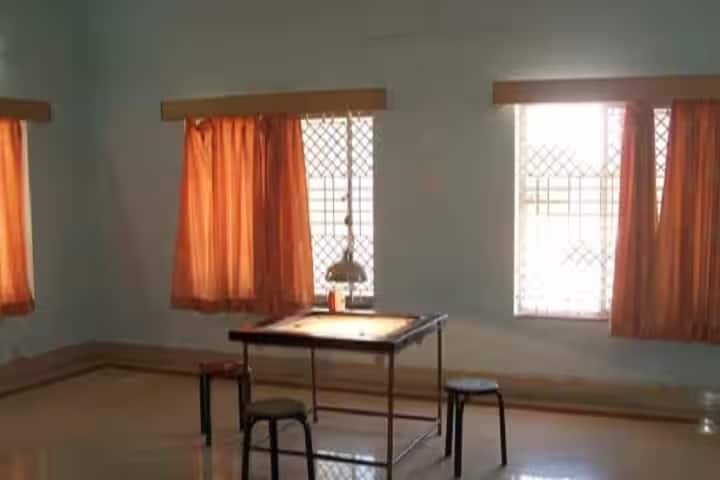 RV Parankar College of Engineering and Technology campus in Arvi, Maharashtra, India — photo 4