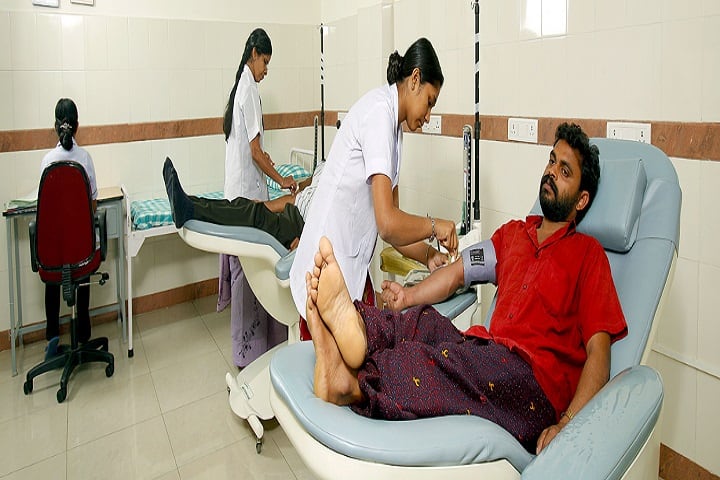 Malankara Orthodox Syrian Church Medical College campus in Kolenchery, Kerala, India — photo 4
