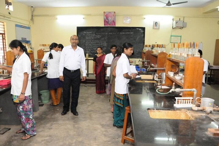 Sree Siddaganga College for Women campus in Tumkur, Karnataka, India — photo 5