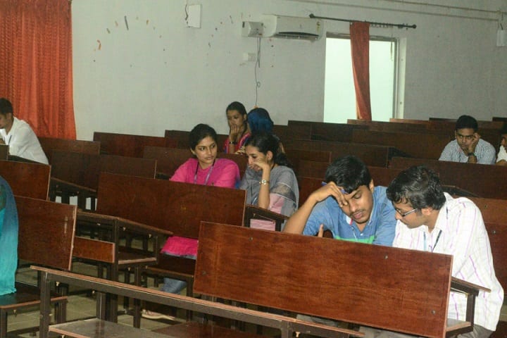 Malabar Medical College Hospital and Research Centre campus in Modakkallur, Kerala, India — photo 2