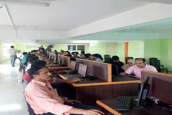 Malabar Medical College Hospital and Research Centre campus in Modakkallur, Kerala, India — photo 3